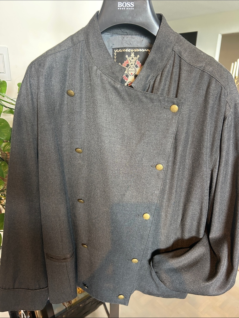 Tristan&Iseu grey Double-Breasted Jacket with Brass Buttons. Side pockets.